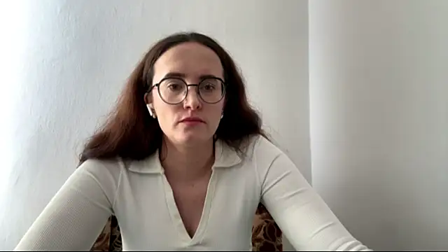 SofiaTease: απευθείας συνομιλία ΧΧΧ