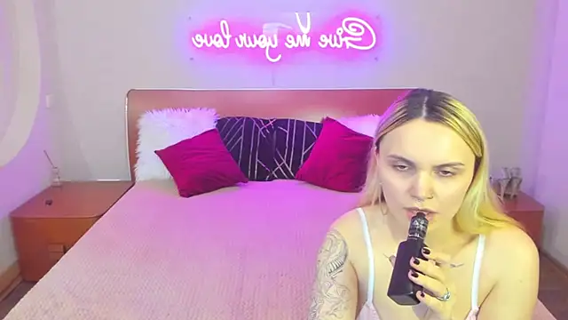 MagicEyessのライブXXXチャット