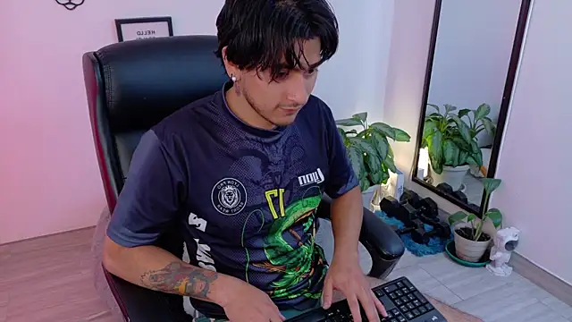 Elian_savoy লাইভ XXX চ্যাট