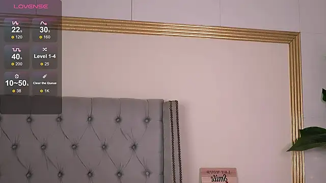 RebeccaRese live XXX chat