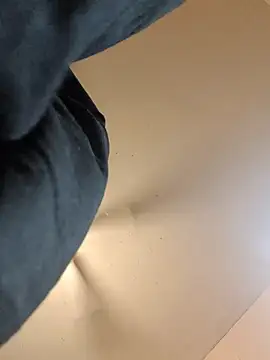 Cnutt310 Chat XXX live