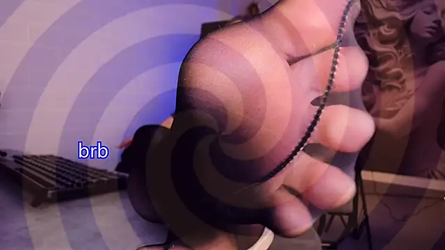 AphexQueen Adlı Modelin Canlı XXX Sohbeti