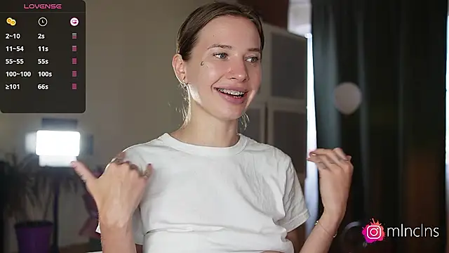 Chat +18 de melanielwithu ao vivo