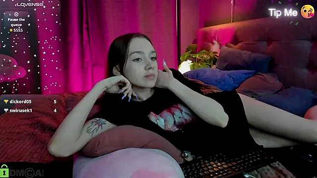 Онлайн чат XXX Lesi_Moonie01