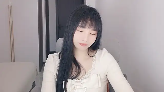 Lisa-3333's Live XXX Chat