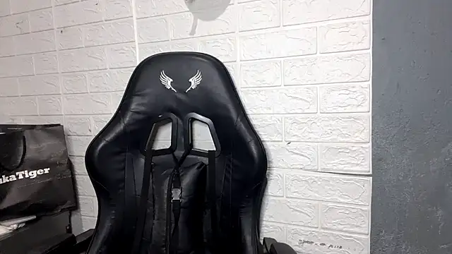 MaryjoTvedt's Live XXX Chat