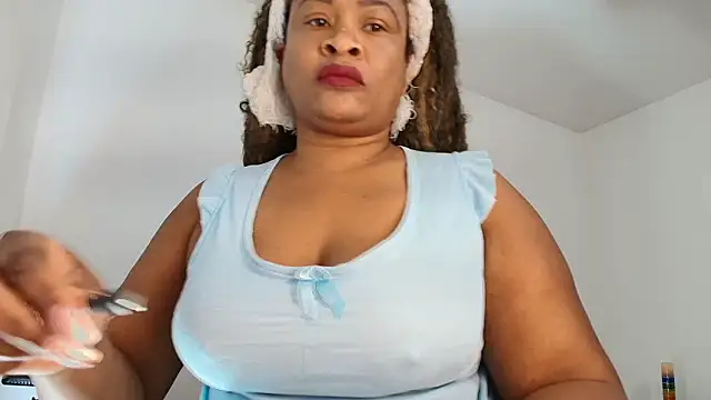 luxy_benet's Live XXX Chat