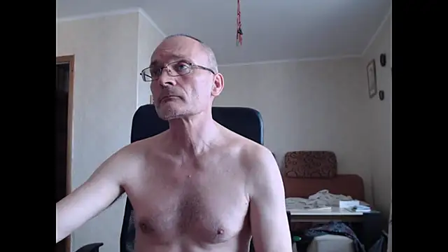 sergeynew2's Webcam Show