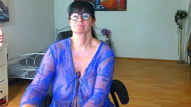 Sylly's Live XXX Chat