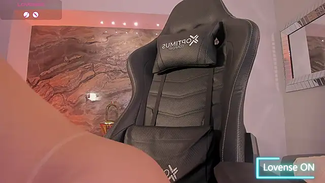 Chatroom XXX en direct de KylaMorrison