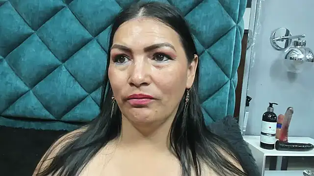 PENELOPELEWISs' Live XXX Chat