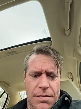 DILFiGuess1: вебкам-шоу