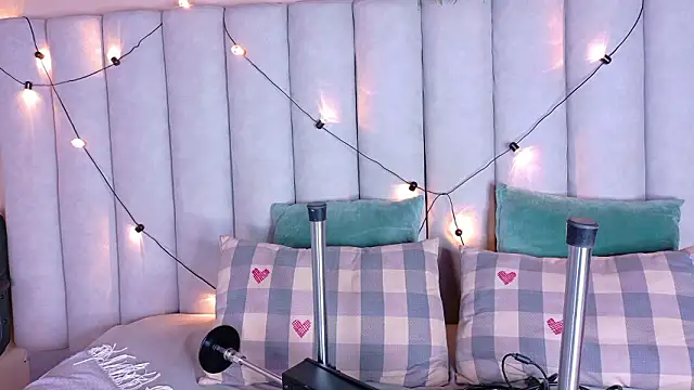 Chatroom XXX en direct de Miia_Anderson