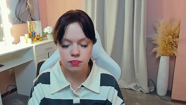 DarcyCanson's Live XXX Chat