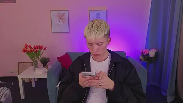 KevinParke: онлайн-секс-чат