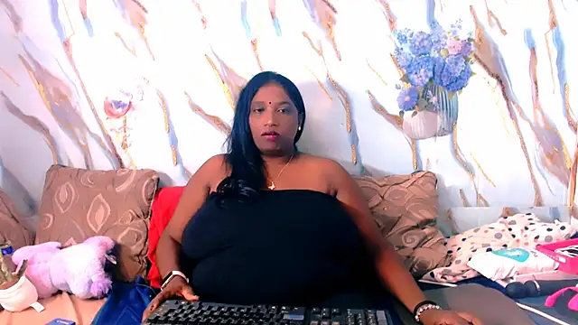 Indian_tracy's Live XXX Chat