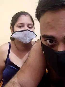 IND_COUPLE1 live XXX chat