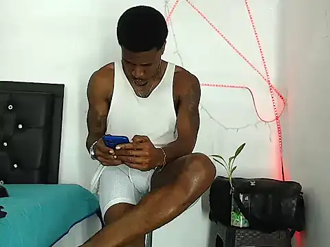 Damian_hart_24CM Show in webcam