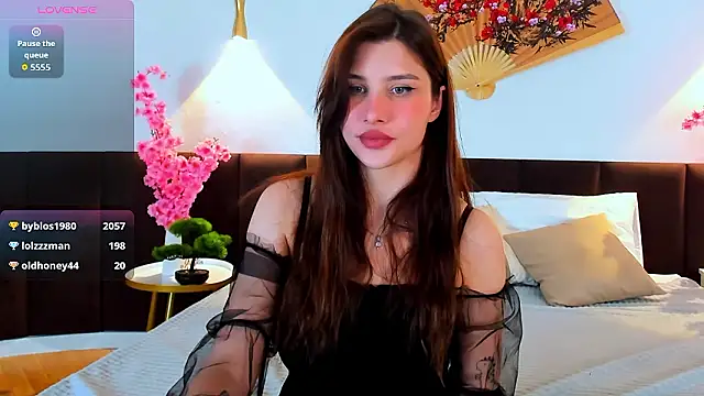 Danielle_Eddwards 现场XXX聊天