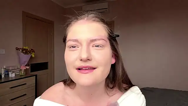 Milayouknow's Live XXX Chat