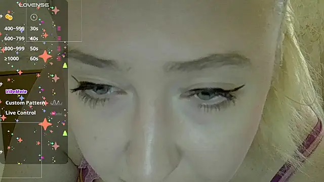 CurvyWild_Lady30's Live XXX Chat