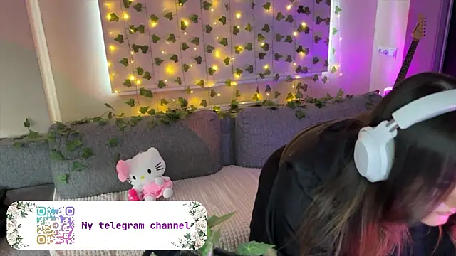 Sembang XXX Secara Langsung RiotKitten1