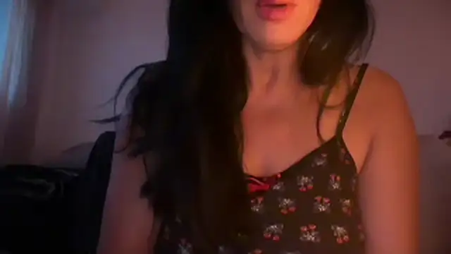 Show modela miayemina na web-kameri