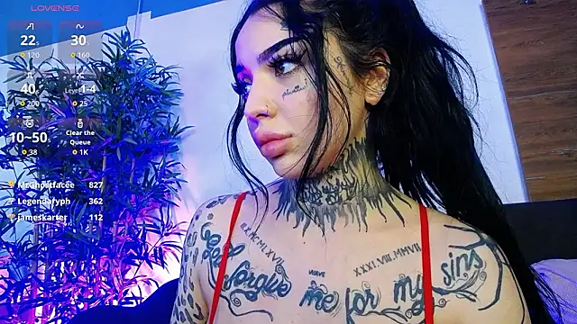 دردشة CreamyInkky_ الجنسية المباشرة