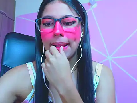 دردشة _ALLYSON18_ الجنسية المباشرة