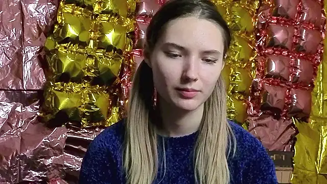 Chat +18 de _kikiclark__ ao vivo