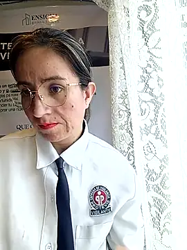 Valentina--1's Live XXX Chat