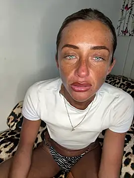 ScarlettGold_'s Live XXX Chat