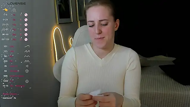 AnnaGrees Chat XXX in diretta