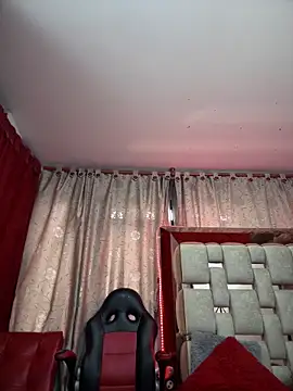 Pokazy przed kamerką – serena_willow