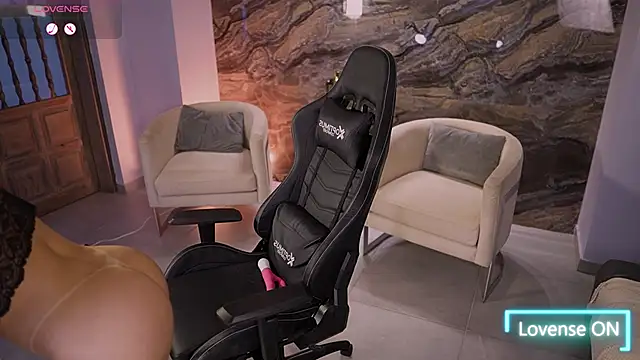 Chat +18 de KylaMorrison ao vivo