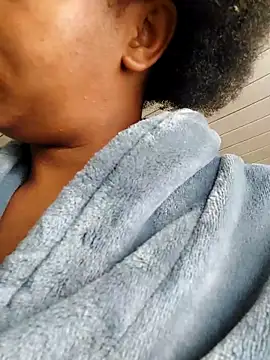 Naive618 live XXX chat