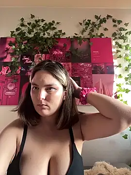 แชท XXX สดของ KateBurlesk