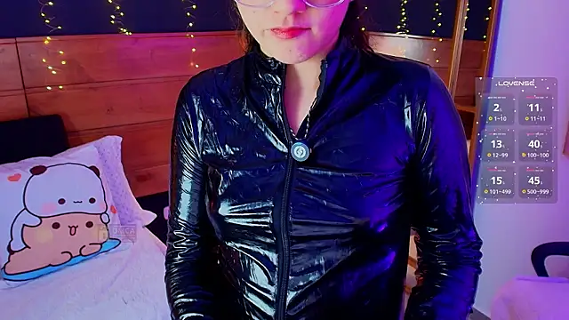 milena_kiitty Adlı Modelin Canlı XXX Sohbeti