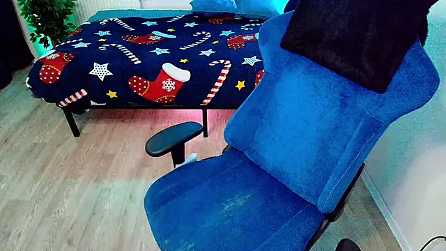 CranberryHot Adlı Modelin Canlı XXX Sohbeti