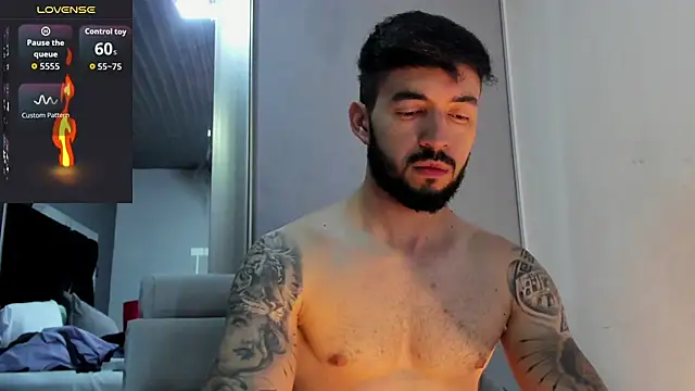 MarkWalker__: απευθείας συνομιλία ΧΧΧ