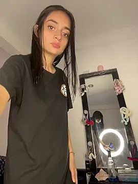 Chat +18 de leilani_X ao vivo