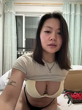 Онлайн чат XXX ruanruan05