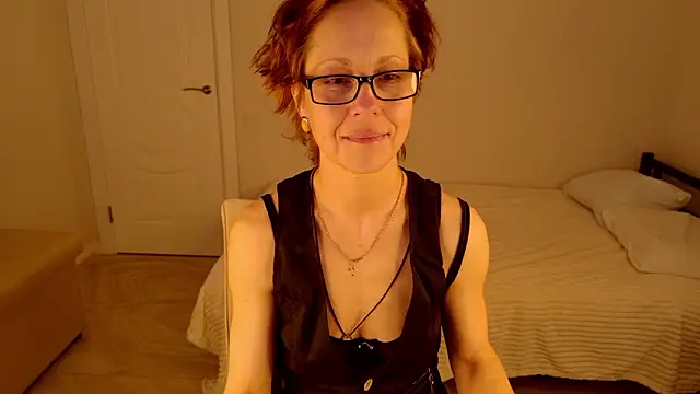 LioraWeiss Adlı Modelin Canlı XXX Sohbeti