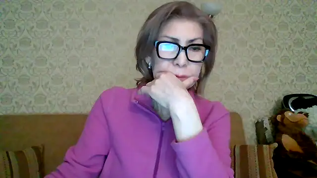 Pokazy przed kamerką – Elegant00Lady