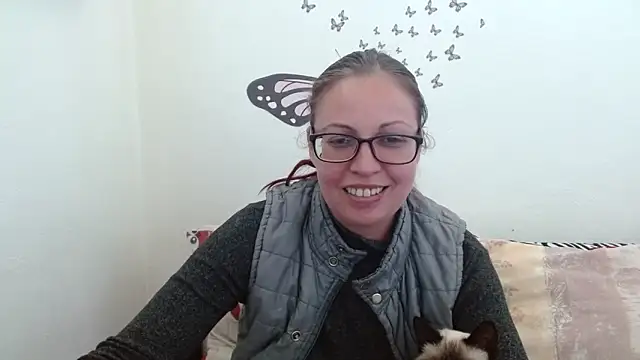 LadyHellene 现场XXX聊天