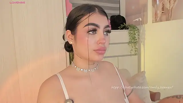 EmmyKenner élő XXX-chatje