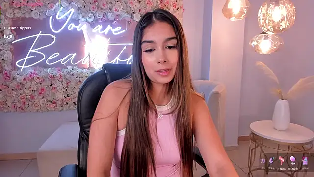 VeronicaBlueのライブXXXチャット