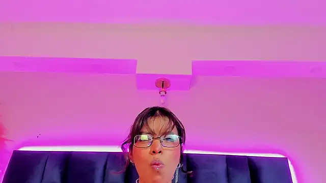 Chatroom XXX en direct de GrishaMochka