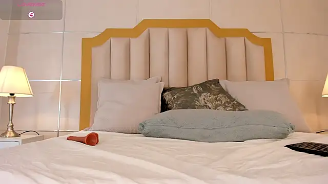 Crystal_Rose__ Chat XXX in diretta