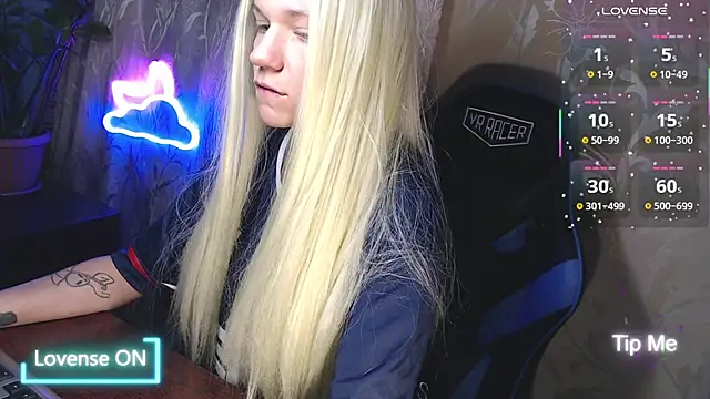 Shiny_Victoria Live XXX-Chat